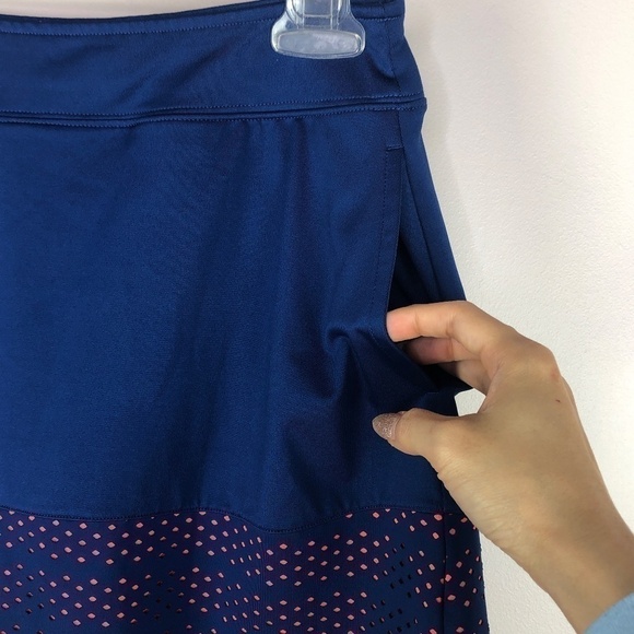 Lady Hagen golf running skirt navy neon orange shorts underneath - Picture 3 of 9